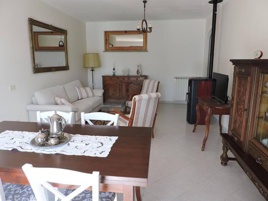 Casa Vacanze La Cicala Pontremoli Εξωτερικό φωτογραφία